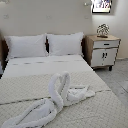 Pyrgos Hotel Apartments Lägenhetshotell