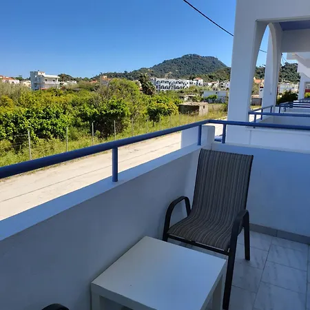 Pyrgos Hotel Apartments Kremastí