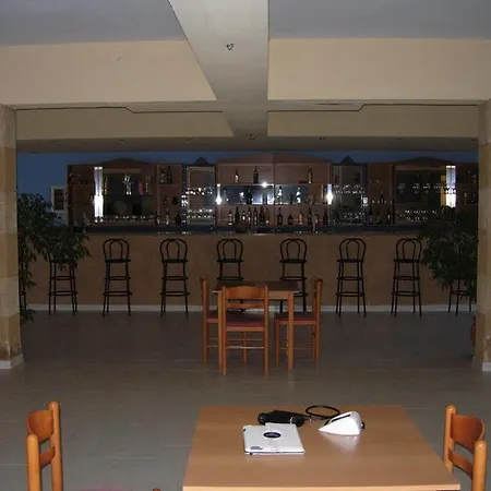 Pyrgos Hotel Apartments Lägenhetshotell