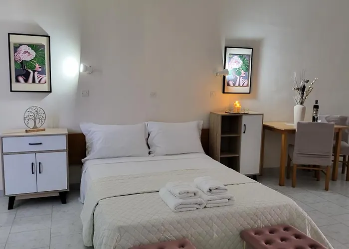 Lejlighedshotel Pyrgos 4*