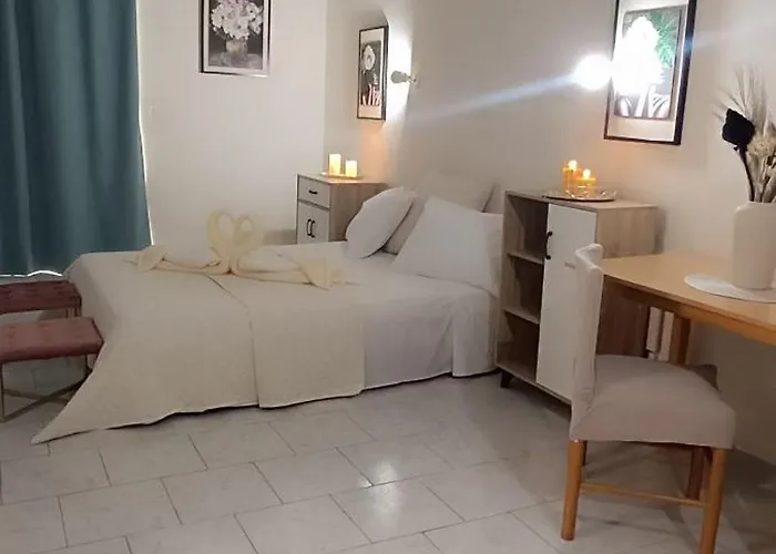 Lejlighedshotel Pyrgos 4*