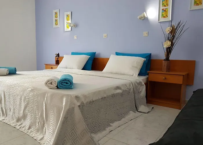 Pyrgos 4*
