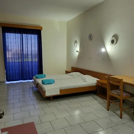 Pyrgos 4* Kremastí