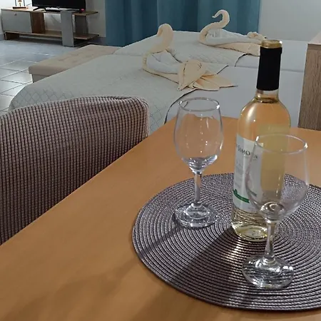 Pyrgos Apart-hotel