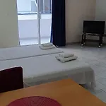 皮尔戈斯酒店公寓 公寓式酒店 Kremastí
