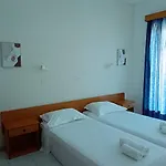 Pyrgos アパートホテル 4*