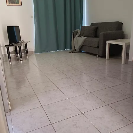 Aparthotel Pyrgos Hotel Apartments