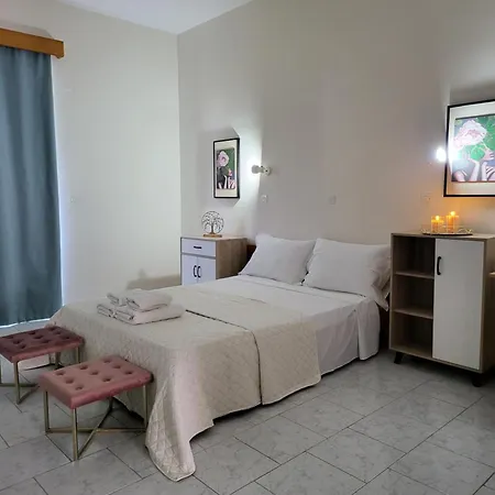 Pyrgos Hotel Apartments