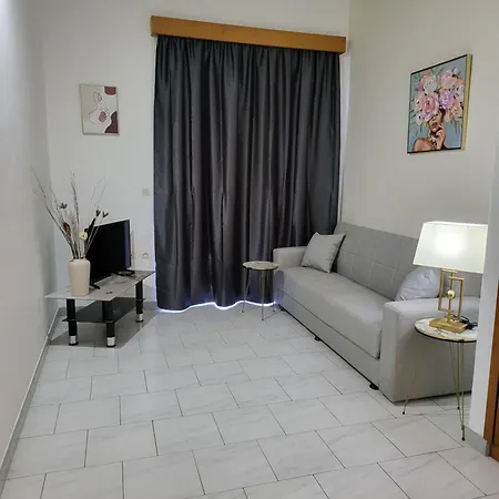 Aparthotel Pyrgos Kremastí
