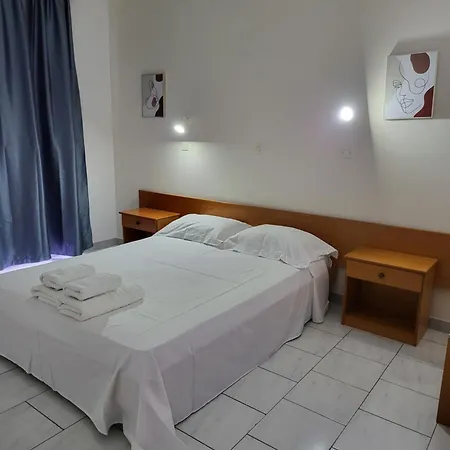 Apart Otel Pyrgos