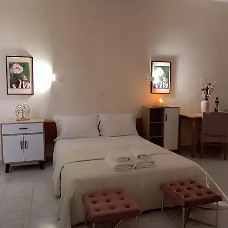 Apart Otel Pyrgos