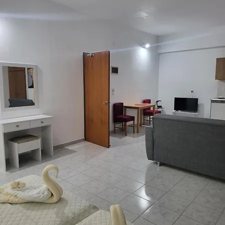 Pyrgos Hotel Apartments 2* Kremasti (Rhodes)