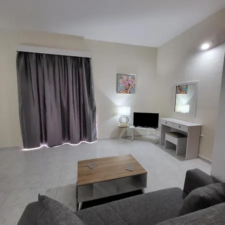 Apart Otel Pyrgos 2*