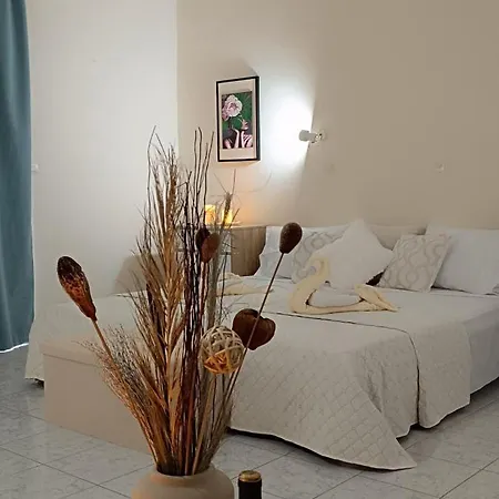 Pyrgos Apart Otel Kremastí