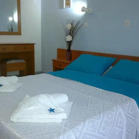 Pyrgos Aparthotel Kremastí