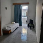 Pyrgos 4*