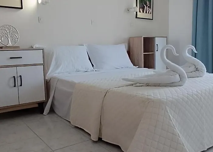 Pyrgos Apart Otel