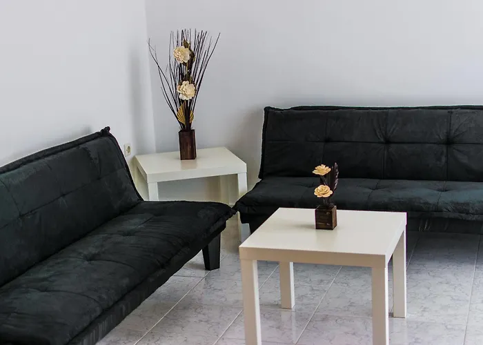Apart Otel Pyrgos 4*